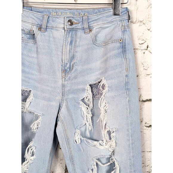 AMERICAN EAGLE Mom Jean Distressed Destroyed Trashed Grunge Denim High Rise Sz 4 - Picture 2 of 9